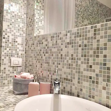 Joo's Flat Bed & Breakfast